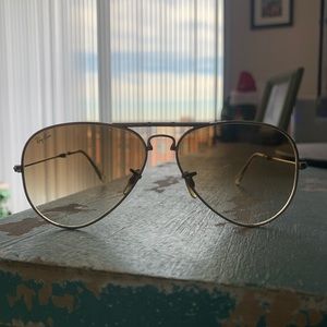Foldable Ray-Ban Gold Aviators
